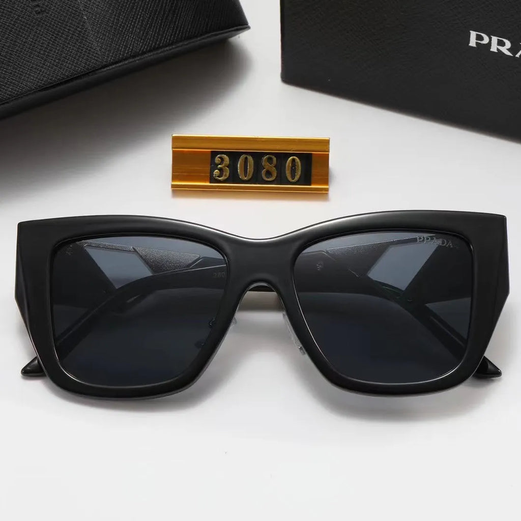 Fashion PA Letter Triangle Hollow Print Sunglasses V613620