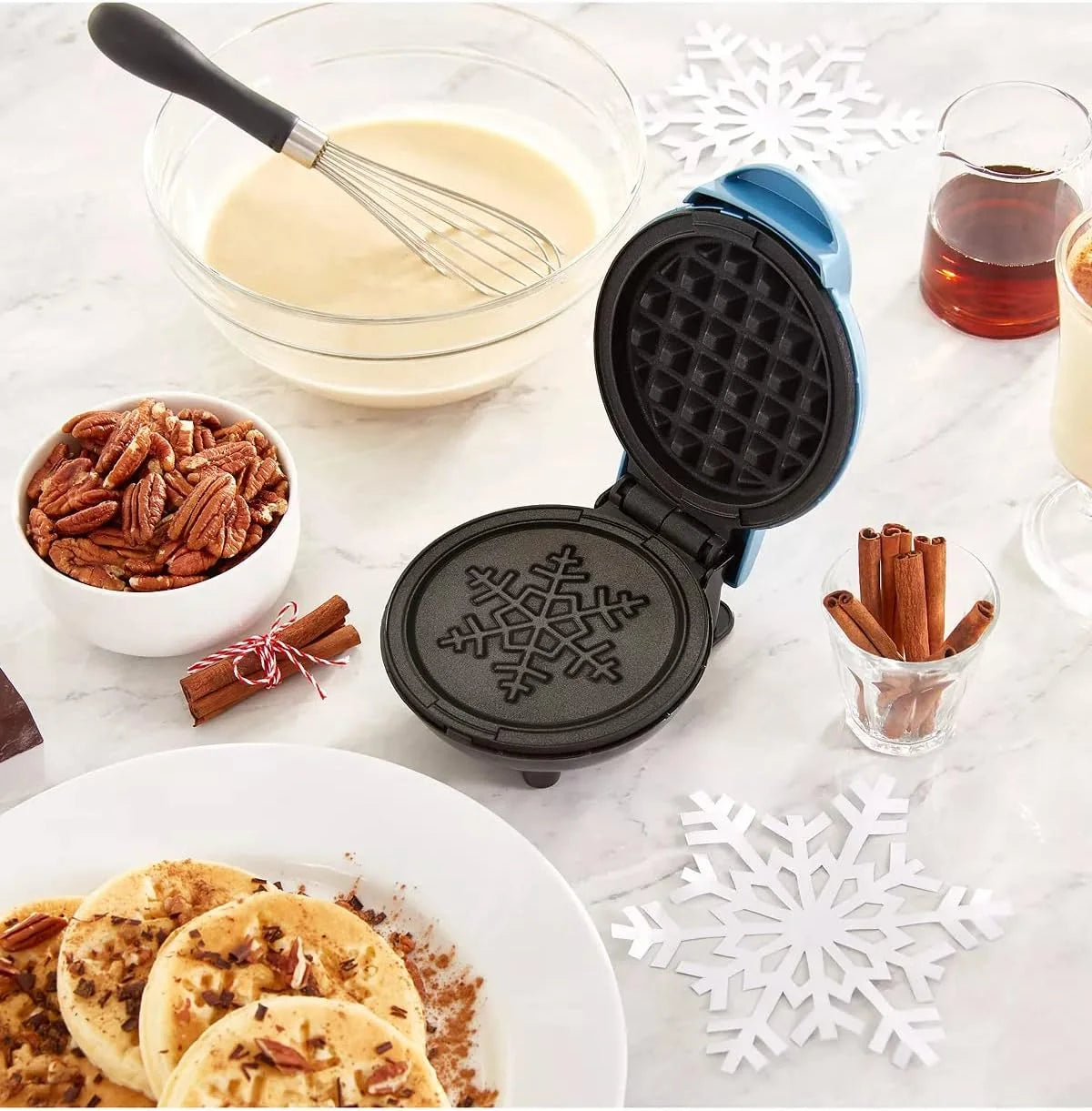 Snowflake Mini Waffle Maker J754849