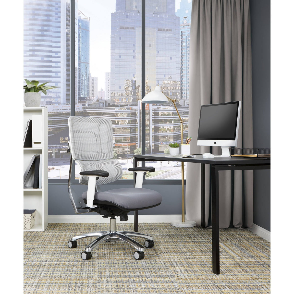White Vertical Mesh Chair R280369