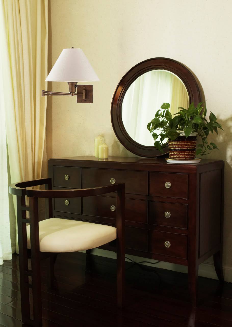 Brushed Steel Swing Arm Wall Lamp K402