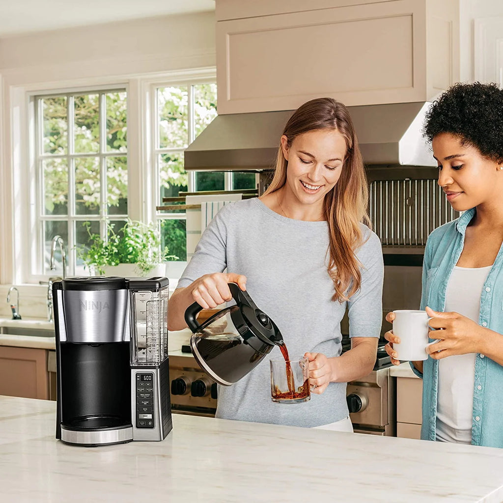 Programmable Coffee Maker with 12 Cup Glass Carafe Z5743