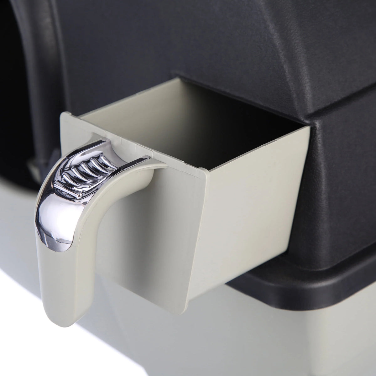 Black Self-Cleaning Litter Box N2438