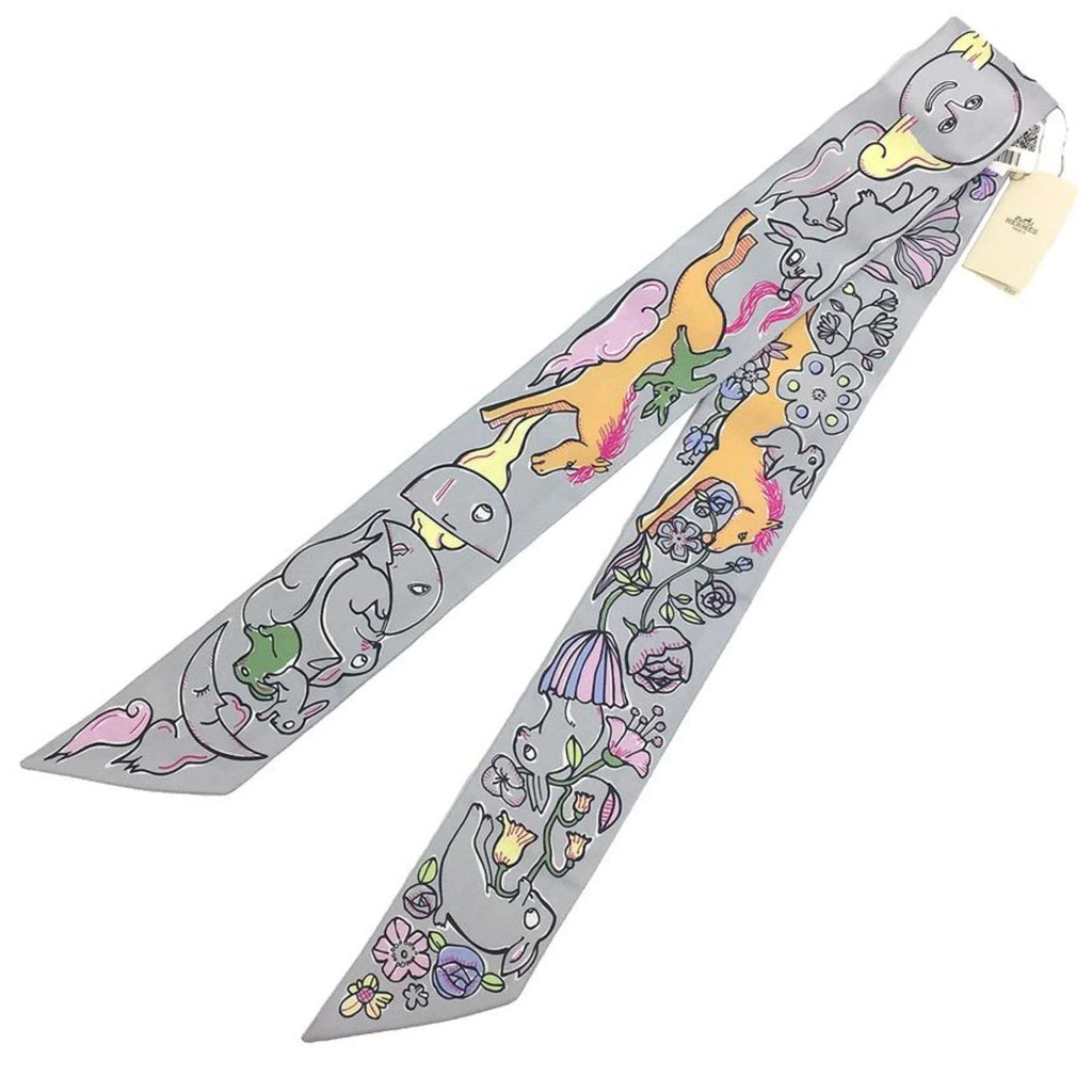 Pre-Owned 100% Silk Twilly Scarf Muffler N86295