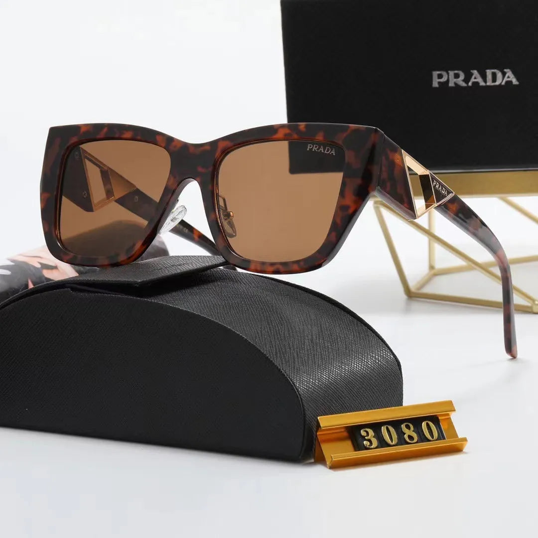 Fashion PA Letter Triangle Hollow Print Sunglasses V613620